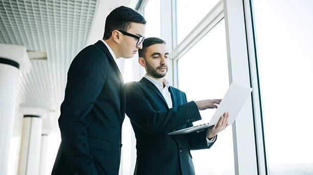 How_to_become_a_commercial_real_estate_agent_612px